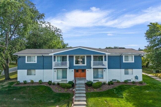 Town & Country Apartments - Wixom, MI
