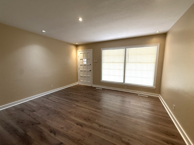 Photo - 1721 S Volutsia Ave