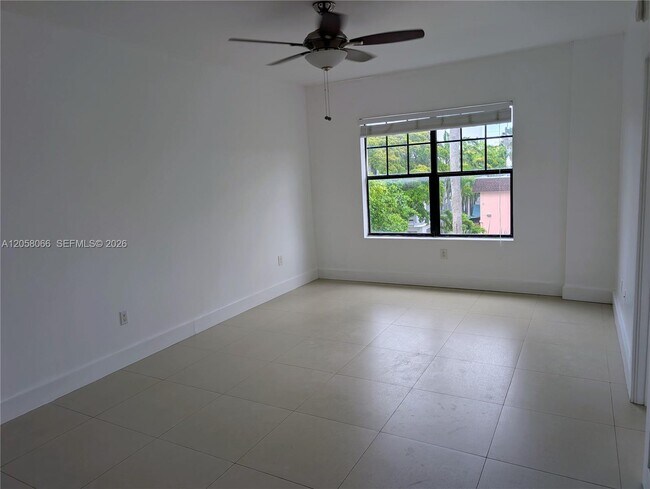 Photo - 934 Michigan Ave Unit 309