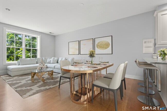 Photo - 77 Havemeyer Ln Unit 313