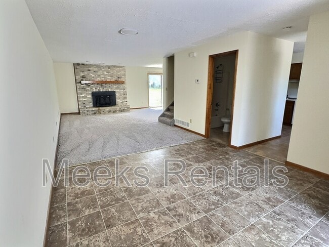Photo - 58 Maple Ln