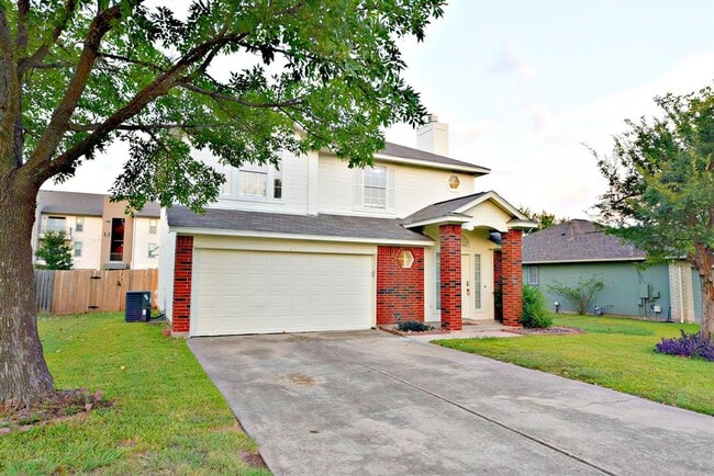 Photo - 610 Sparkling Brook Ln