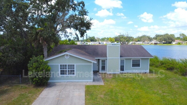 Building Photo - 1204 Honeytree Ln W
