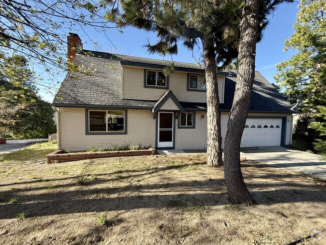 Building Photo - 28762 Cedar Dr Rental