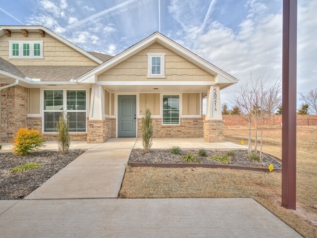 Building Photo - 5821 Goldfinger Rd Unit 5821 Goldfinger Rd. - Cottage A - Turner