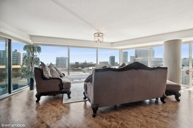 Photo - 1720 Maple Ave Unit 910