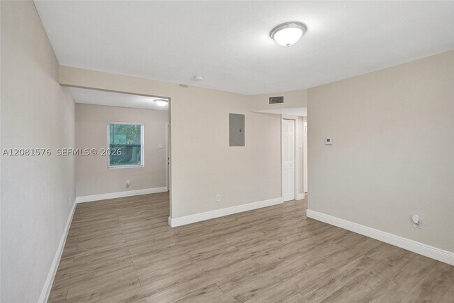 429 NW 9th Ave Unit 1