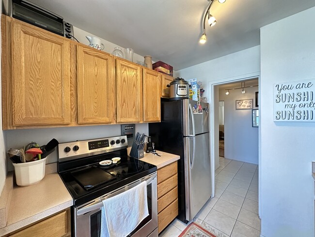 Photo - 546 W Hawthorne Pl Unit J02P