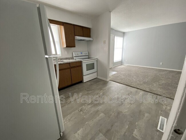 Photo - 822 Hartford Ave