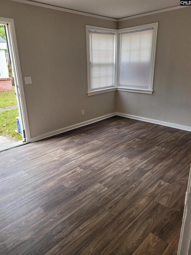 Photo - 332 S Bull St