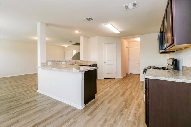 Photo - 25388 Claremont Hills Ln