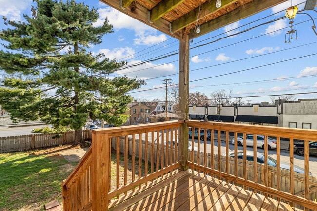 Photo - 5352 Neosho St