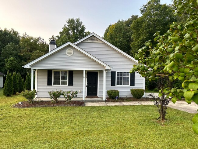 Reduced to $1395! 3 bed/2 bath home in Hig... - Reduced to $1395! 3 bed/2 bath home in Hig...