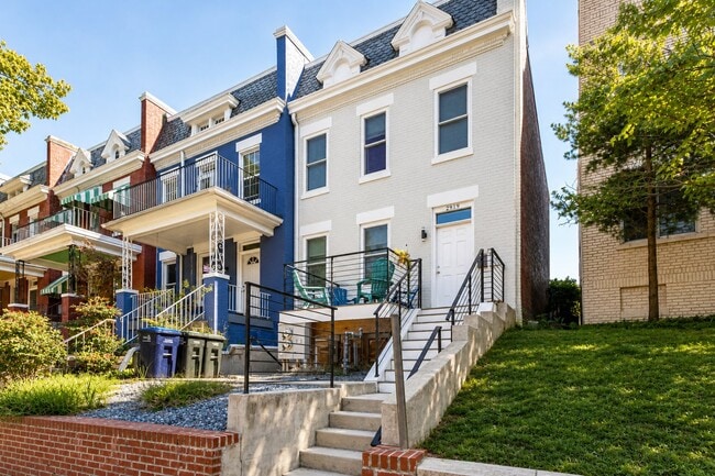 Photo - 2919 11th St NW Unit B