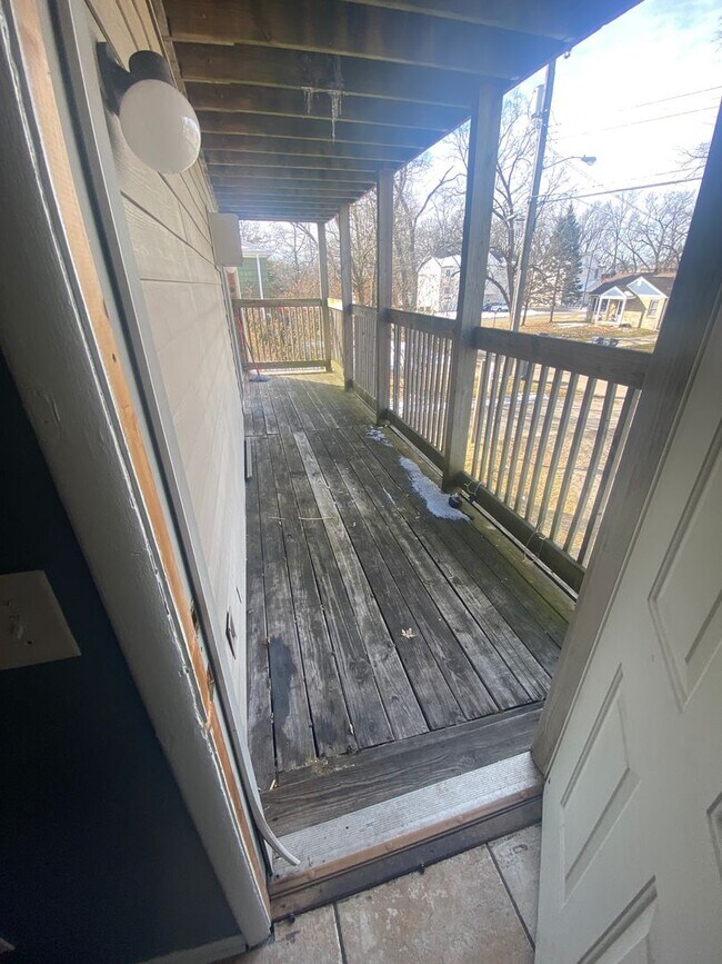 Photo - 1201 Greenwood - 2 Blocks from WMU Campus! Unit 202