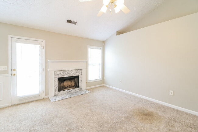 Photo - 180 Lake Cove Approach