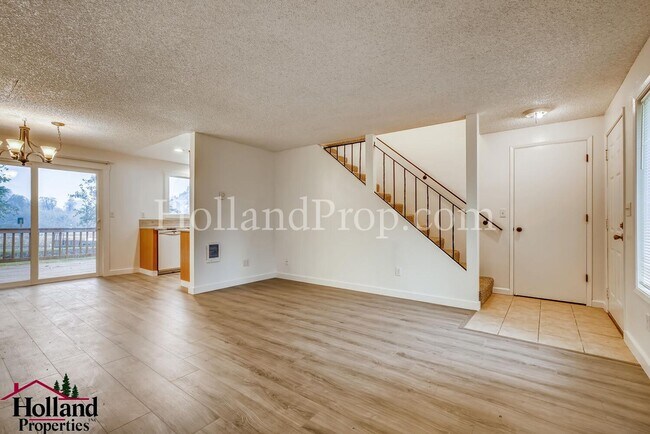 Photo - Edgefield 223/225-Rau Unit 225