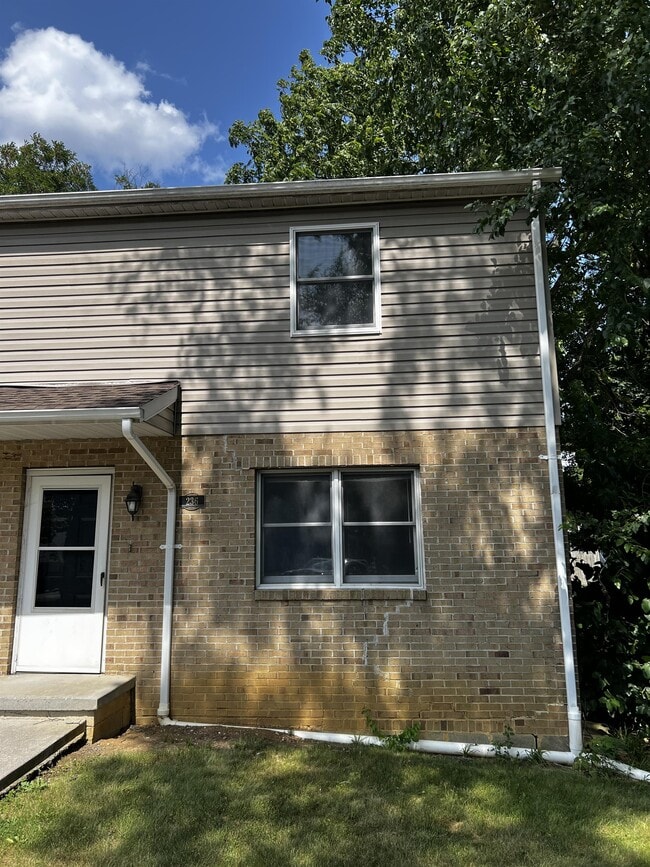 Photo - 236 Trimble Ave House