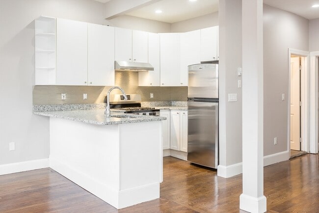 Photo - 534 Tremont St