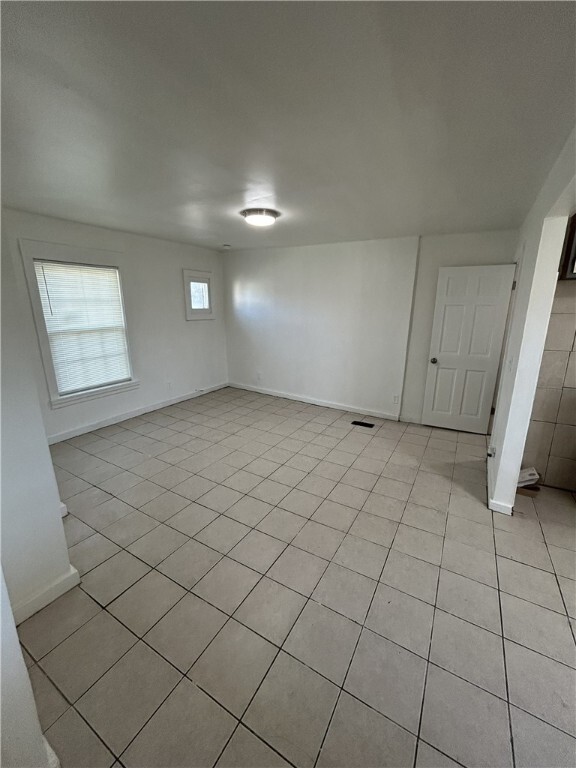 Photo - 301 Weaver St