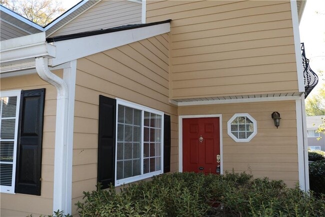 Photo - 1468 Briarwood Rd NE