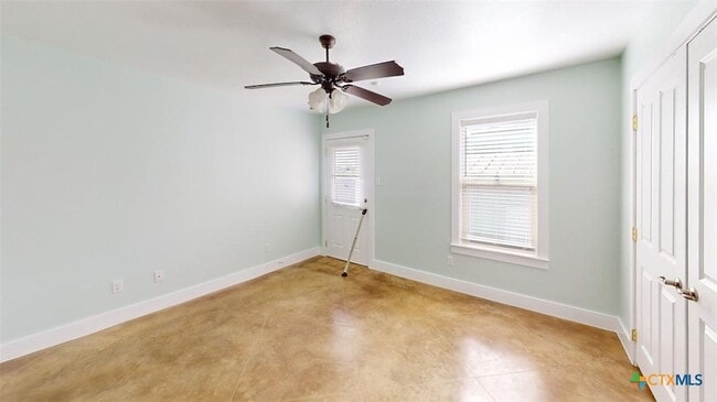 Photo - 1247 Honor Ln