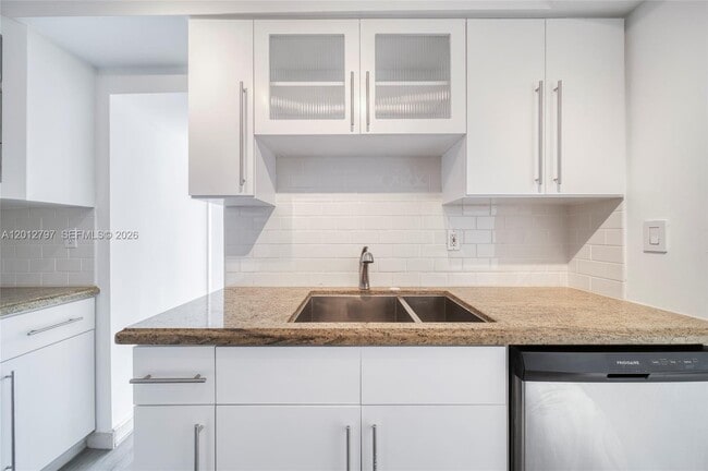 Photo - 7933 West Dr Unit 817