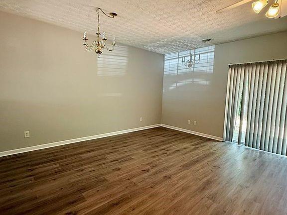 Photo - 69 Pearl Chambers Dr