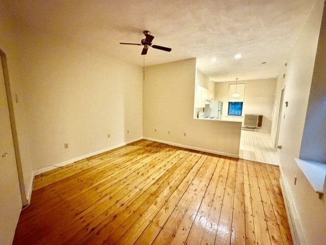 Building Photo - 26 Beacon St Unit 3