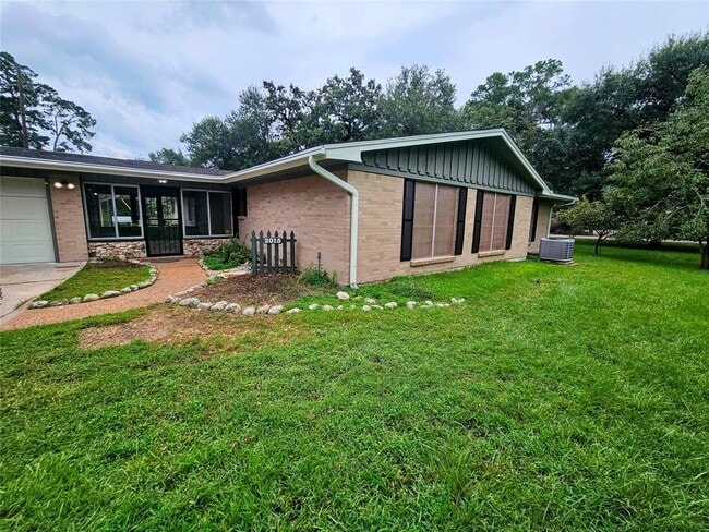 Photo - 2015 Silver Leaf Dr House