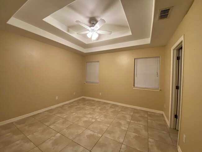 Photo - 1903 W Bronze St Unit D
