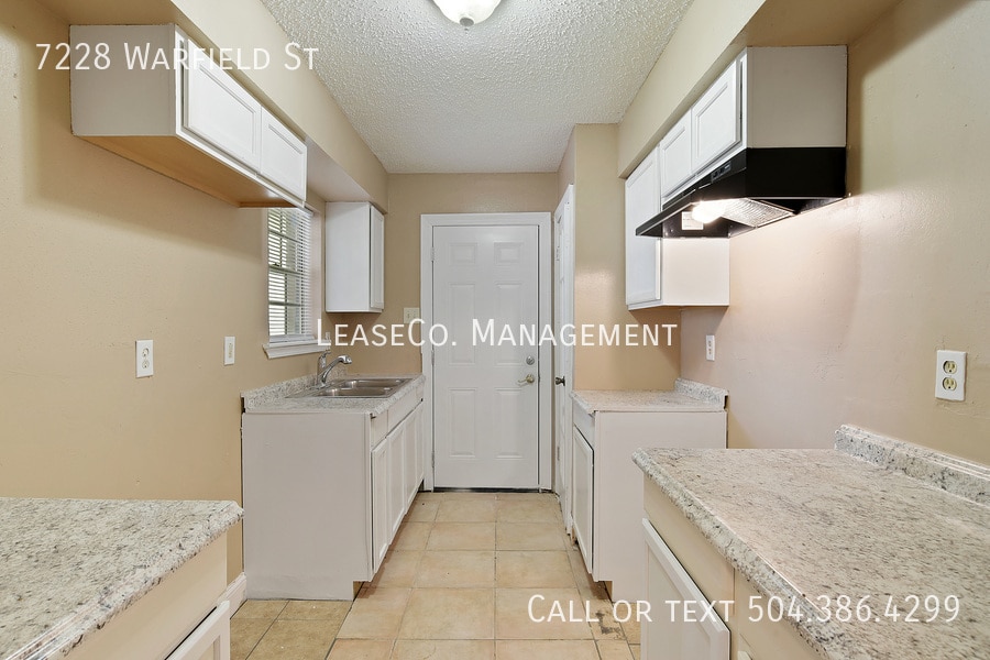 Photo - 7228 Warfield St