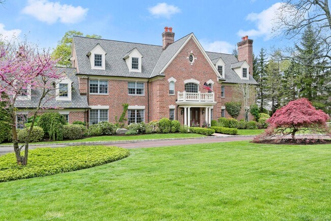 Photo - 376 Westover Rd