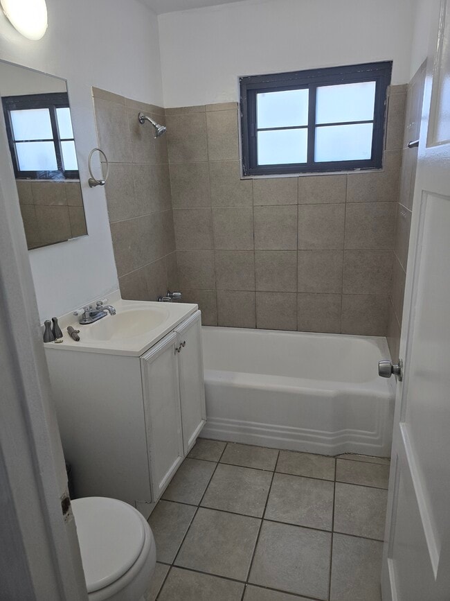 Photo - 8923 Reading Ave Unit 8923 reading ave