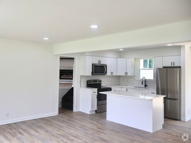 Building Photo - 129 Lake Point Dr Rental