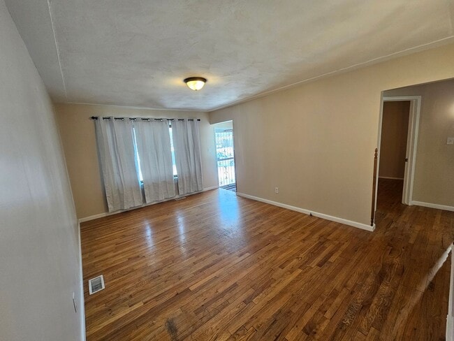 Photo - Come see your new home!