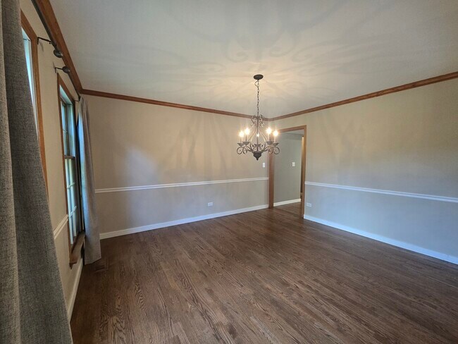 Photo - 1565 Old Barn Cir