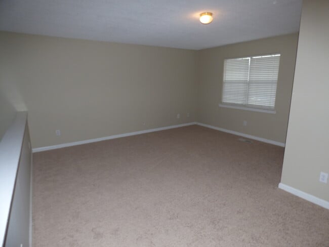 Photo - 205 Brookhollow Dr