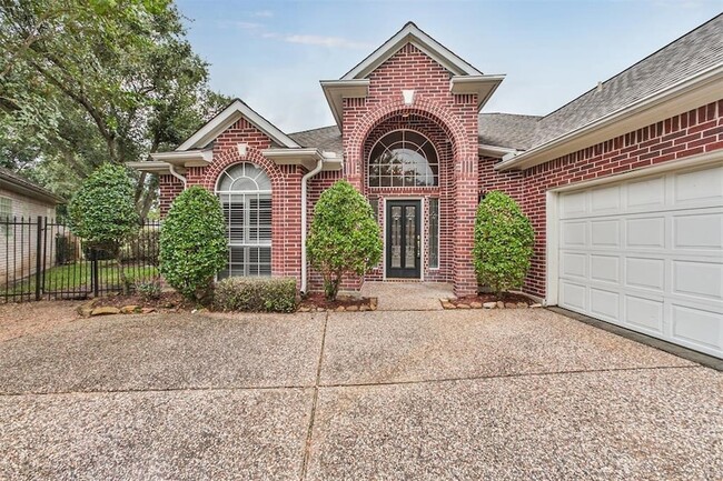 Photo - 16 Kelliwood Ct Cir