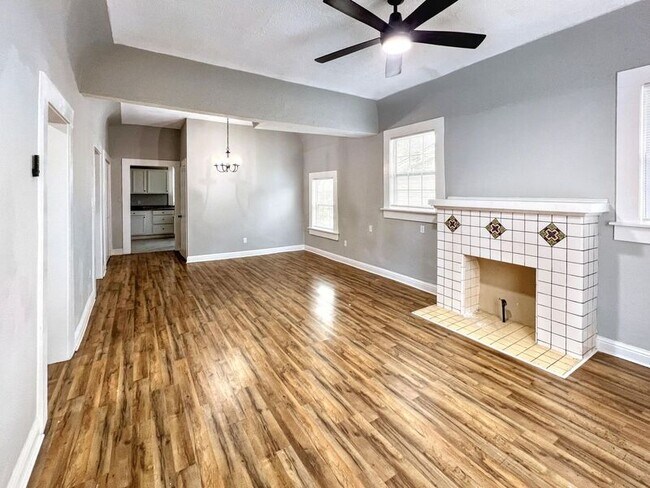 Photo - 1215 W 22nd St Unit A