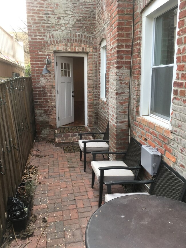 Photo - 1003 P St NW