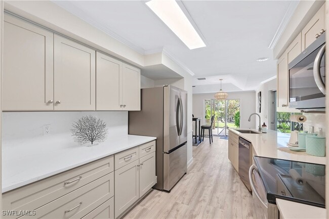 Photo - 2125 Marina Dr
