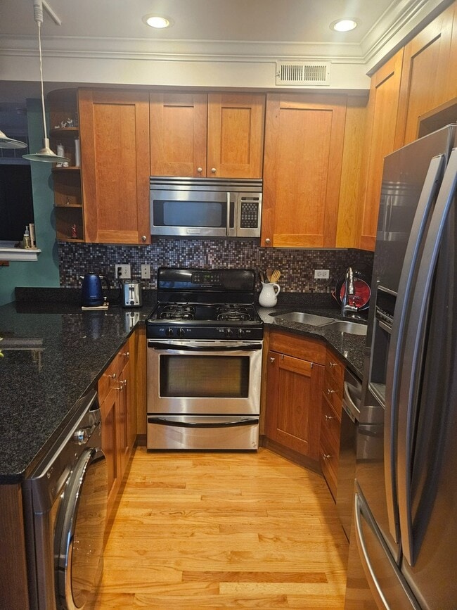 Photo - 1258 W Winona St