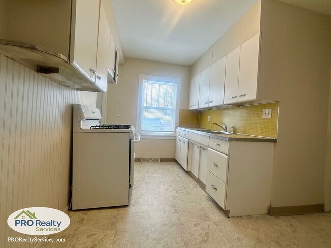 Photo - 4001-4003 N Bryant Ave