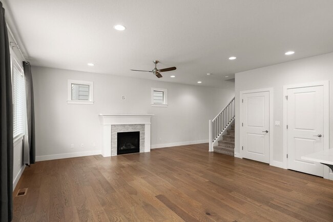 Photo - Beautiful 4 Bedroom, 2.5 Bath Home for Rent in Annand Heights, Tigard, OR