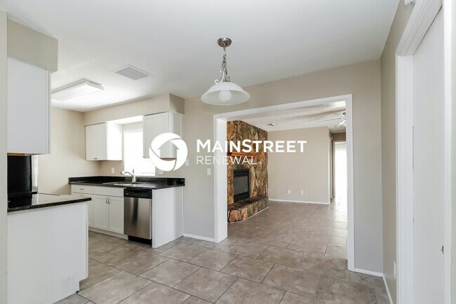 Photo - 10302 Palm Lake Blvd