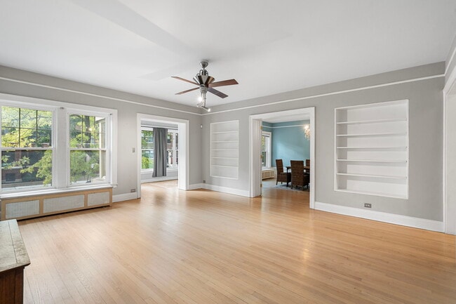 Photo - 5345 S Hyde Park Blvd Unit 1