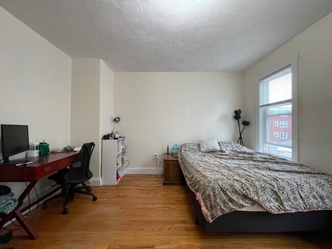 Photo - 65 Fairbanks St Unit 2##