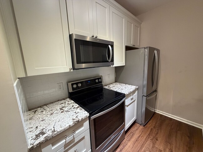 Photo - 1704 Frederica Rd