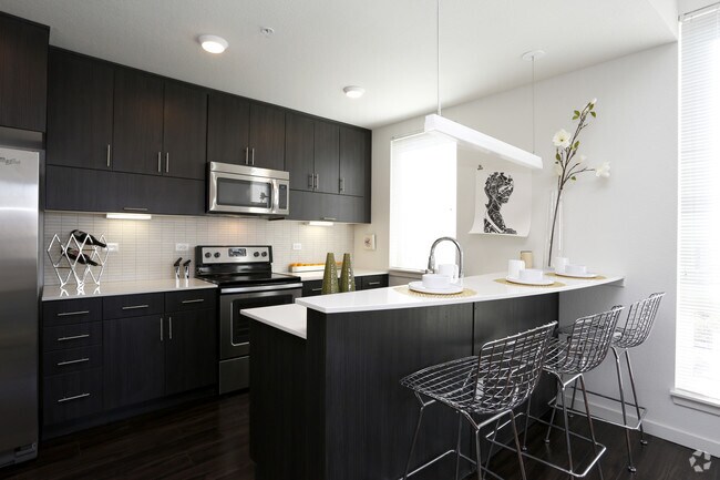 Capitol Hill Apartments For Rent Denver Co Forrent Photo Moto Apartments